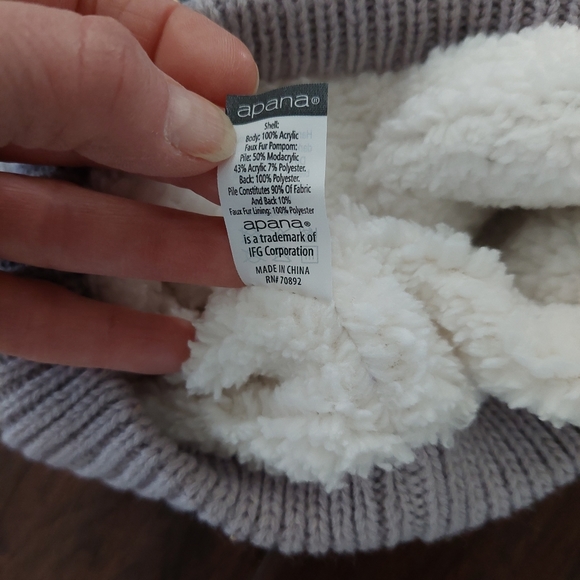 Apana teddy fleece pom beanie hat - Picture 7 of 7